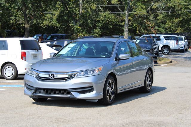 2017 Honda Accord Sedan LX CVT - 22932106 - 2