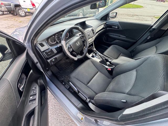 2017 Honda Accord Sedan LX CVT - 22904691 - 8