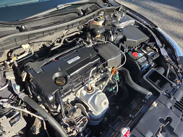 2017 Honda Accord Sedan LX CVT - 22966827 - 16