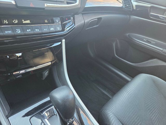 2017 Honda Accord Sedan LX CVT - 22966827 - 20