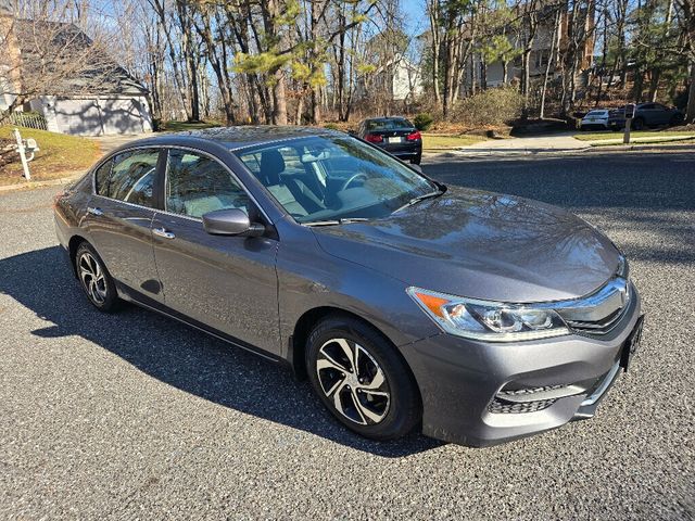 2017 Honda Accord Sedan LX CVT - 22966827 - 6