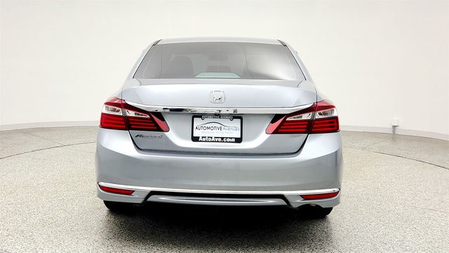 2017 Honda Accord Sedan LX CVT - 23009498 - 5