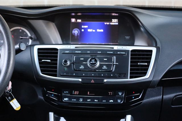2017 Honda Accord Sedan LX CVT w/Honda Sensing - 22958263 - 29