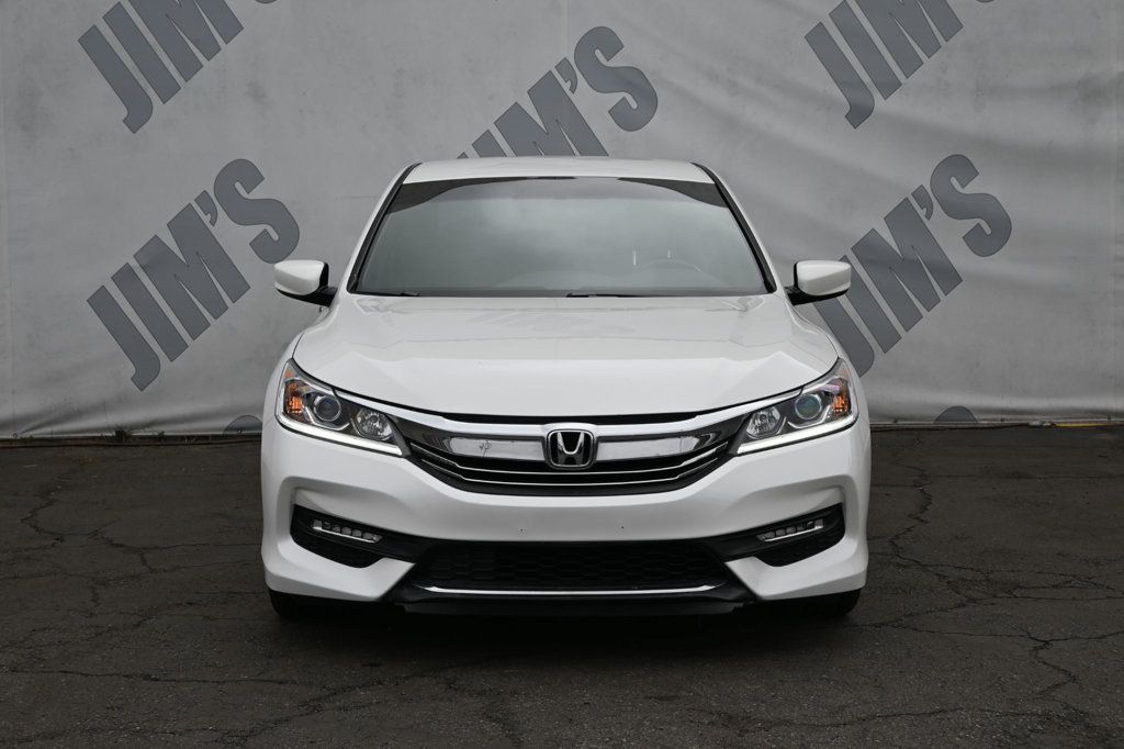2017 Honda Accord Sport photo 2