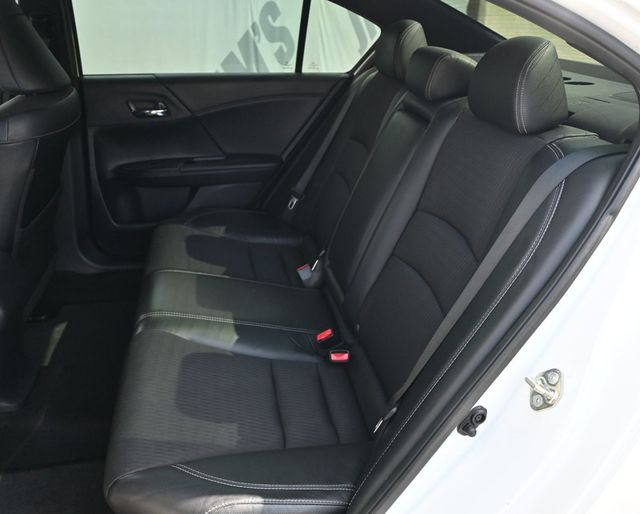 2017 Honda Accord Sedan Sport  - 23002939 - 13