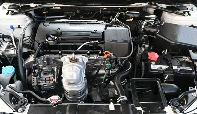 2017 Honda Accord Sedan Sport  - 23002939 - 16