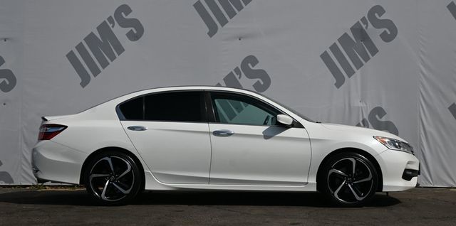 2017 Honda Accord Sedan Sport  - 23002939 - 3