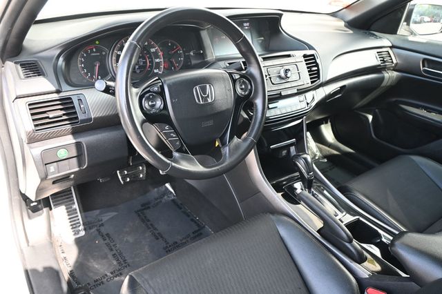 2017 Honda Accord Sedan Sport  - 23002939 - 6