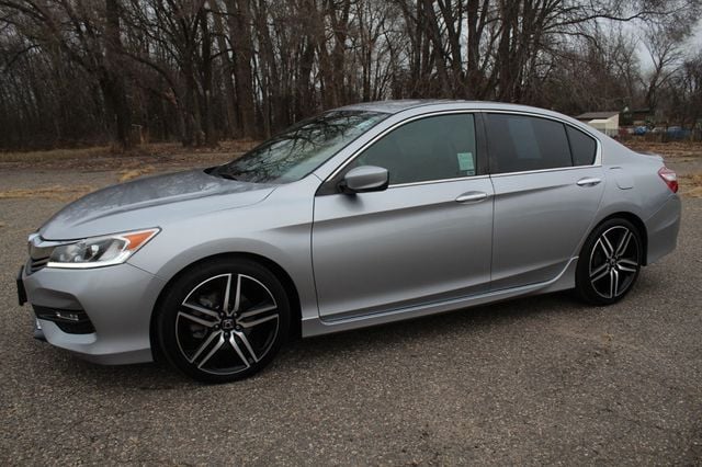 2017 Honda Accord Sport photo 17