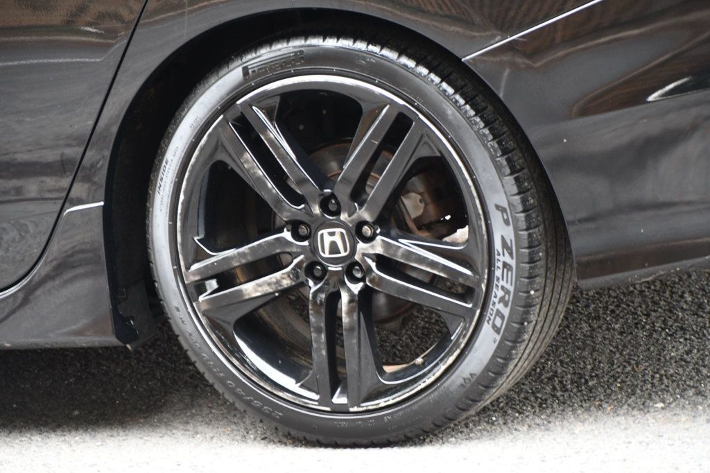2017 Honda Accord Sport photo 11