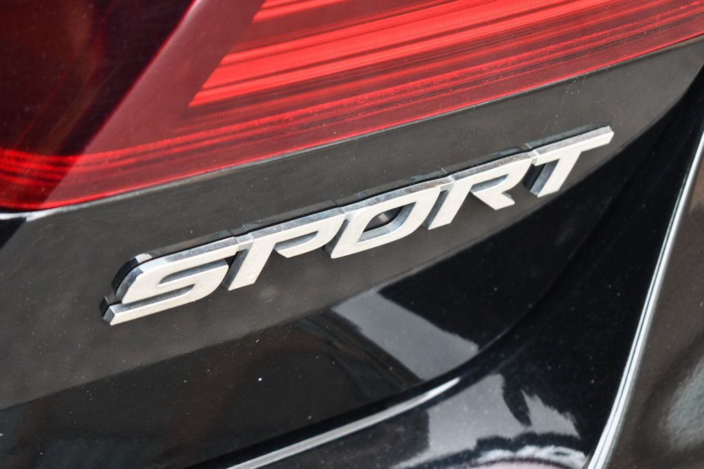 2017 Honda Accord Sport photo 15