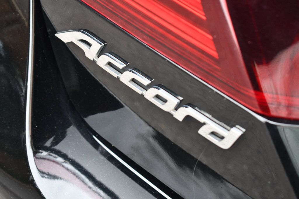 2017 Honda Accord Sport photo 16
