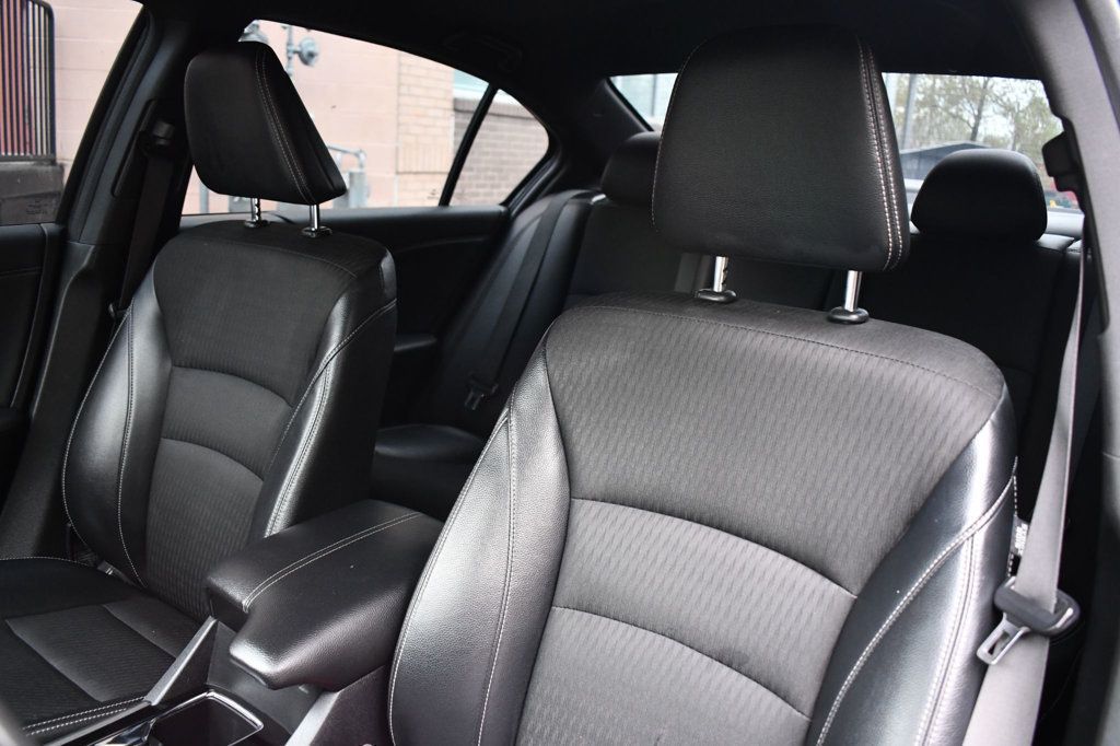 2017 Honda Accord Sport photo 31