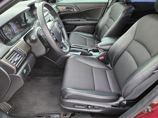 2017 Honda Accord Sedan Sport CVT - 22966262 - 7