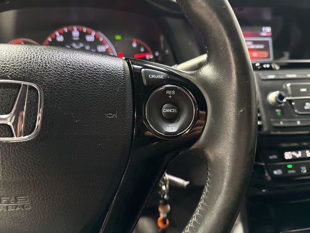 2017 Honda Accord Sedan Sport CVT - 22987594 - 10