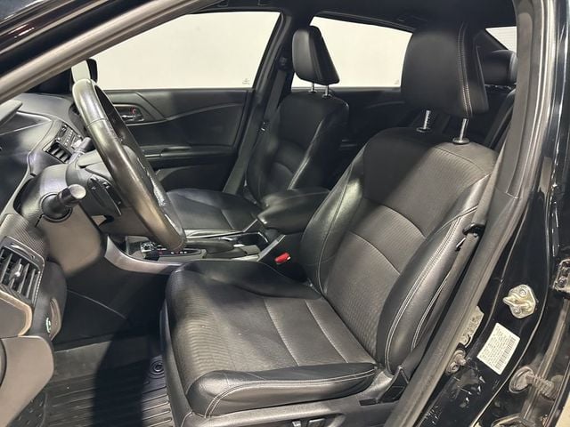 2017 Honda Accord Sedan Sport CVT - 22987594 - 20
