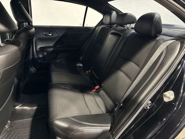 2017 Honda Accord Sedan Sport CVT - 22987594 - 26