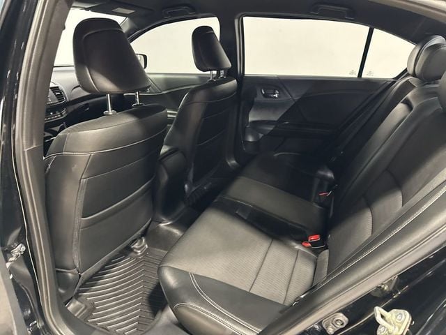 2017 Honda Accord Sedan Sport CVT - 22987594 - 27