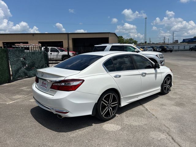 2017 Honda Accord Sedan Sport CVT - 23047778 - 3