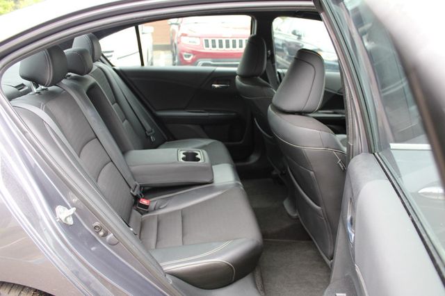 2017 Honda Accord Sedan Sport CVT - 23011006 - 28