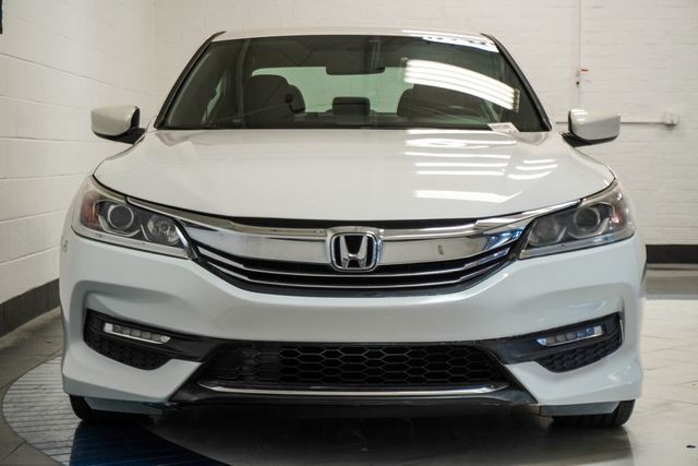 2017 Honda Accord Sedan Sport CVT - 22995603 - 33