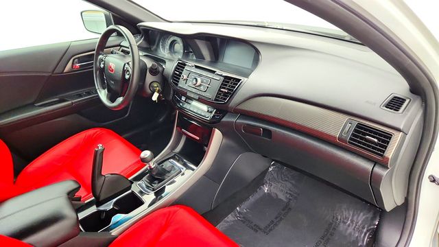 2017 Honda Accord Sedan Sport Manual - 23014723 - 22