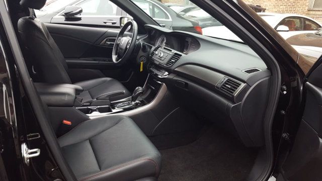 2017 Honda Accord Sedan Sport SE - 18313614 - 11