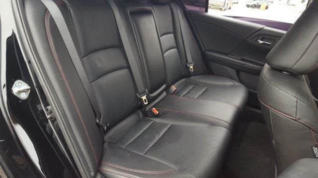 2017 Honda Accord Sedan Sport SE - 18313614 - 13