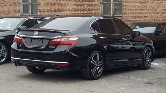 2017 Honda Accord Sedan Sport SE - 18313614 - 4