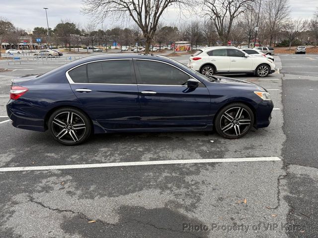 2017 Honda Accord Sedan Sport SE CVT - 22965153 - 8