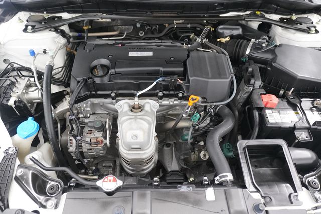 2017 Honda Accord Sedan Sport SE CVT - 22906803 - 23