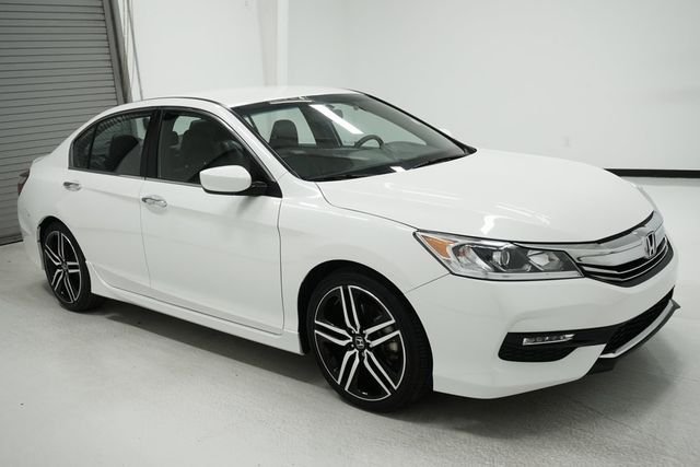2017 Honda Accord Sedan Sport SE CVT - 22906803 - 2