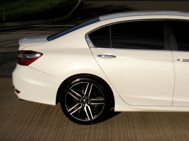 2017 Honda Accord Sedan Sport SE CVT - 23098181 - 10