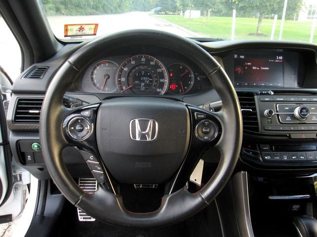 2017 Honda Accord Sedan Sport SE CVT - 23098181 - 19