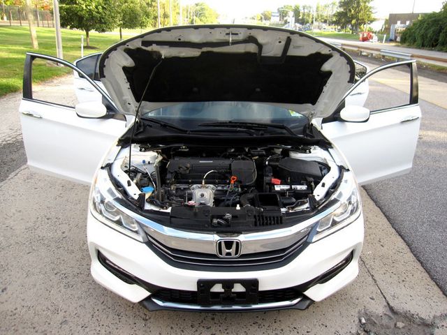 2017 Honda Accord Sedan Sport SE CVT - 23098181 - 29