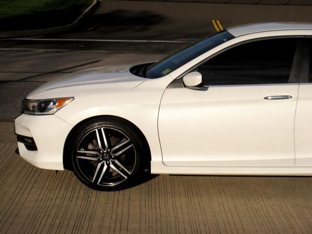 2017 Honda Accord Sedan Sport SE CVT - 23098181 - 6