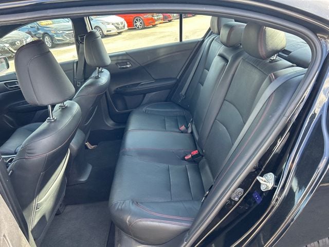 2017 Honda Accord Sedan Sport SE CVT - 22997267 - 6