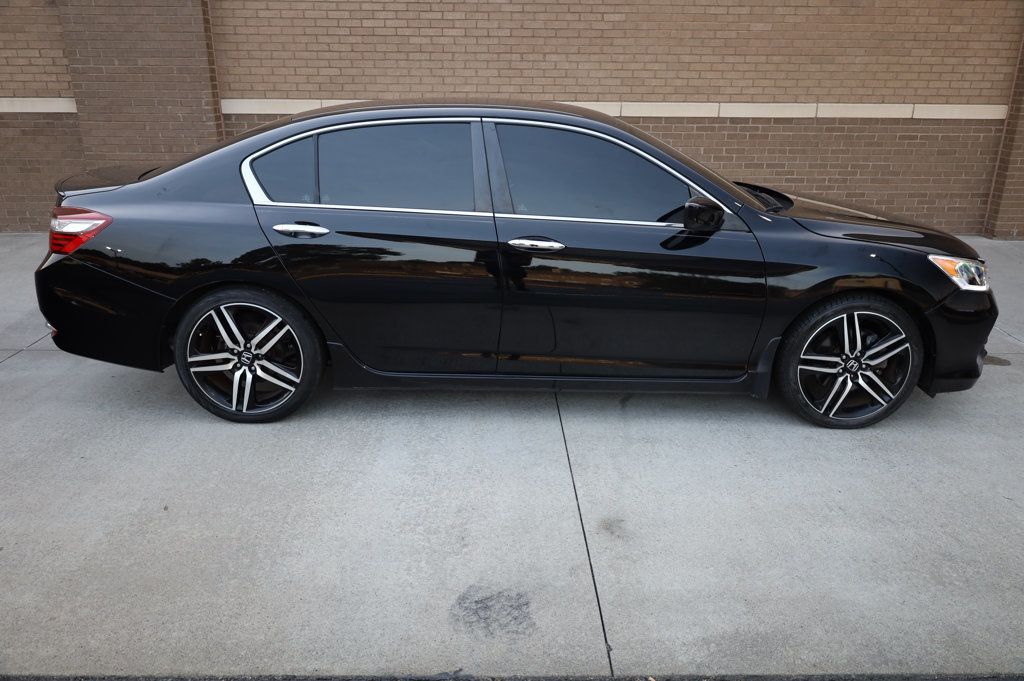 2017 Honda Accord Sport SE photo 3
