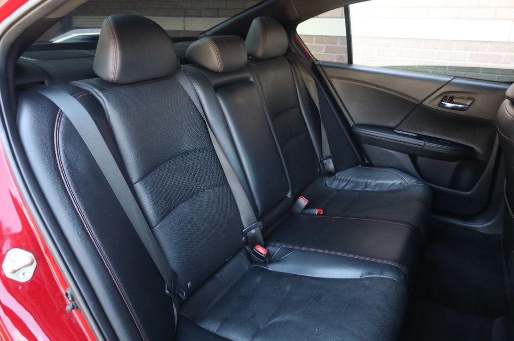 2017 Honda Accord Sport SE photo 23