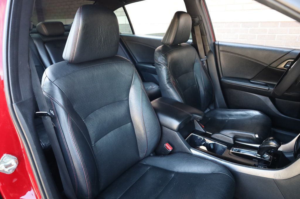 2017 Honda Accord Sport SE photo 26
