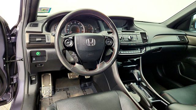 2017 Honda Accord Sedan Sport SE CVT - 23029209 - 11