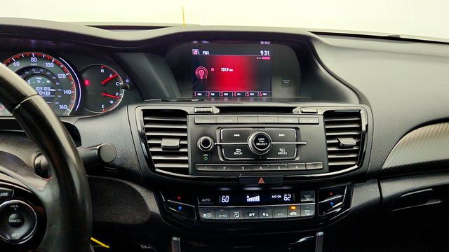 2017 Honda Accord Sedan Sport SE CVT - 23029209 - 16