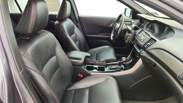2017 Honda Accord Sedan Sport SE CVT - 23029209 - 22