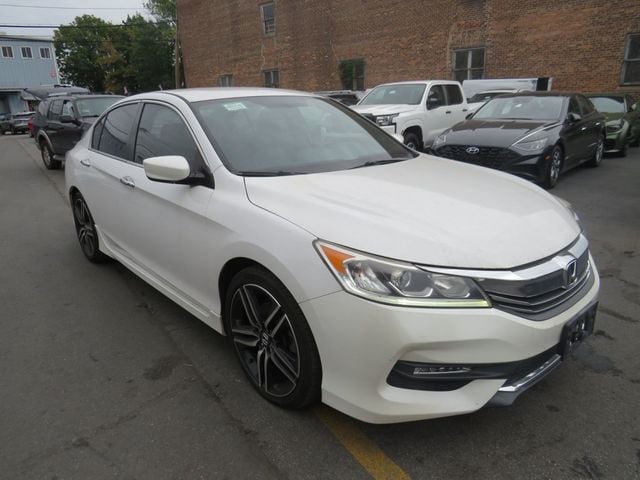 2017 Honda Accord Sedan Sport SE CVT (Clear Title) - 22888749 - 2