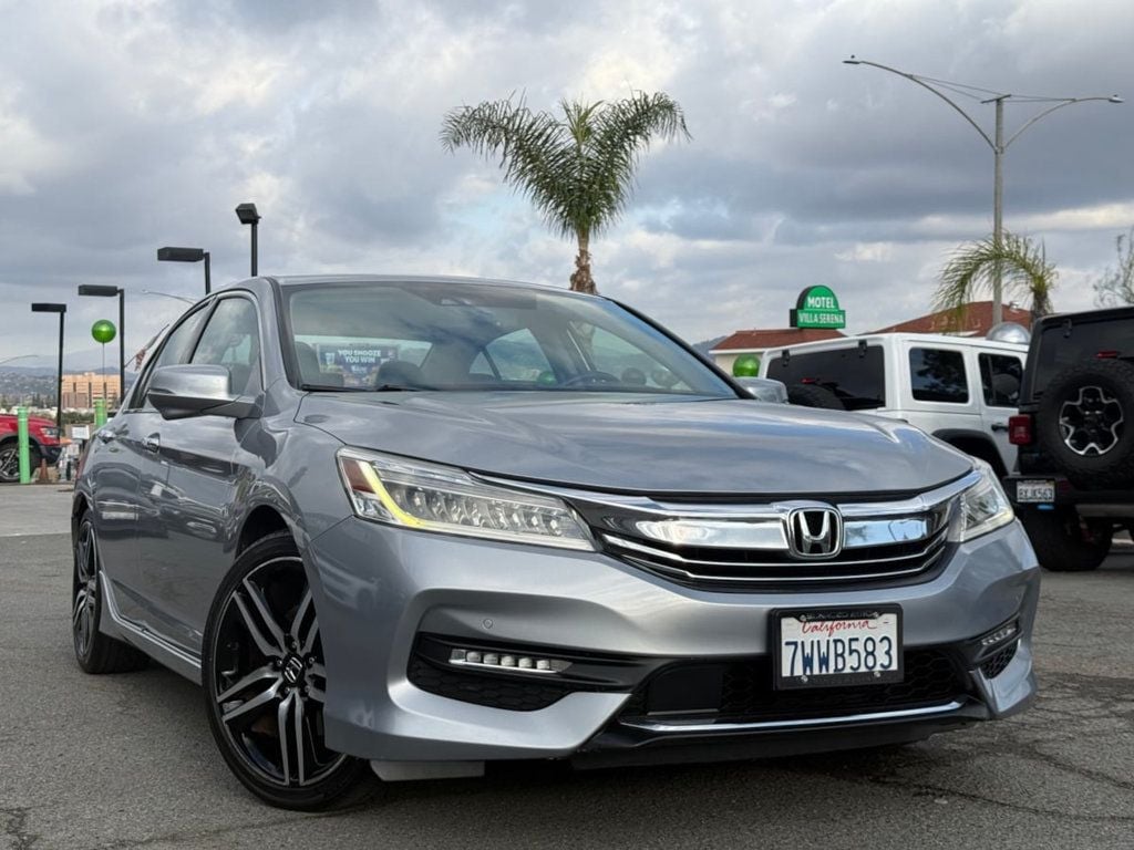 2017 Honda Accord Sedan Touring Automatic - 22761869 - 1