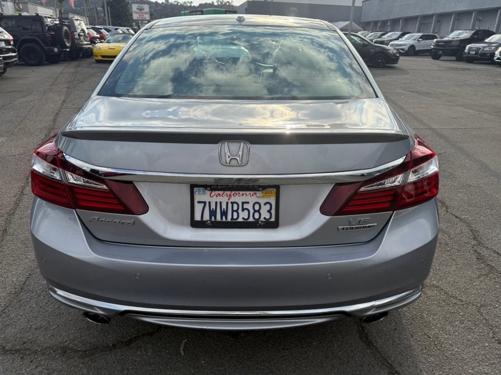 2017 Honda Accord Sedan Touring Automatic - 22761869 - 6