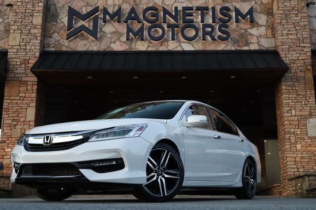 2017 Honda Accord Sedan Touring Automatic - 22811957 - 0
