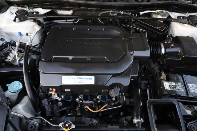 2017 Honda Accord Sedan Touring Automatic - 22811957 - 11