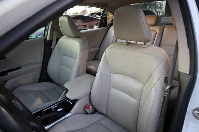 2017 Honda Accord Sedan Touring Automatic - 22811957 - 15