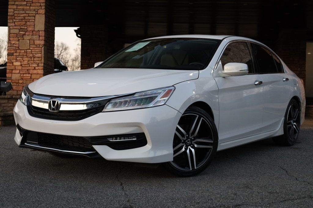 2017 Honda Accord Touring photo 2